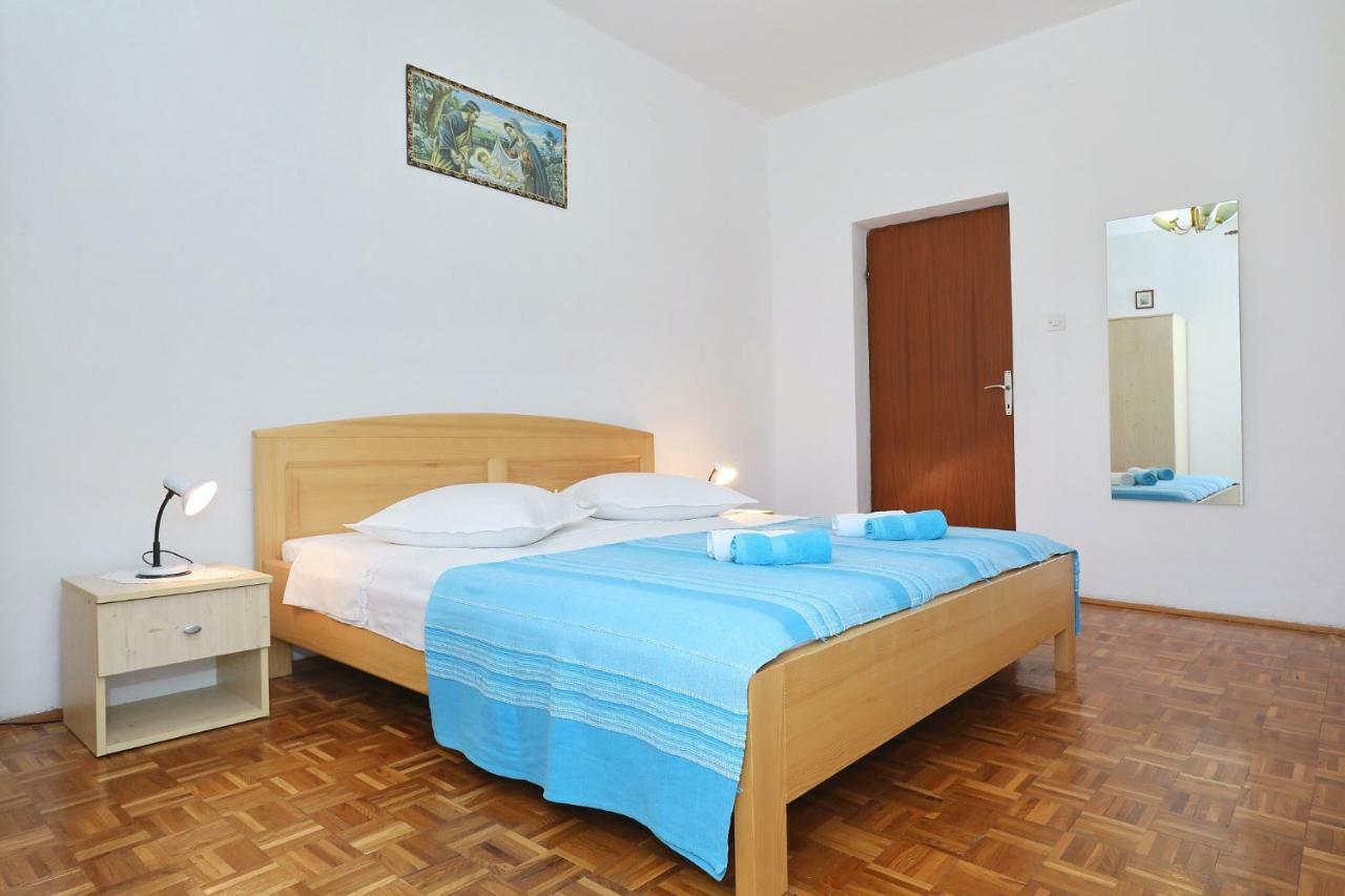 Apartmani Mila Pag Town Luaran gambar